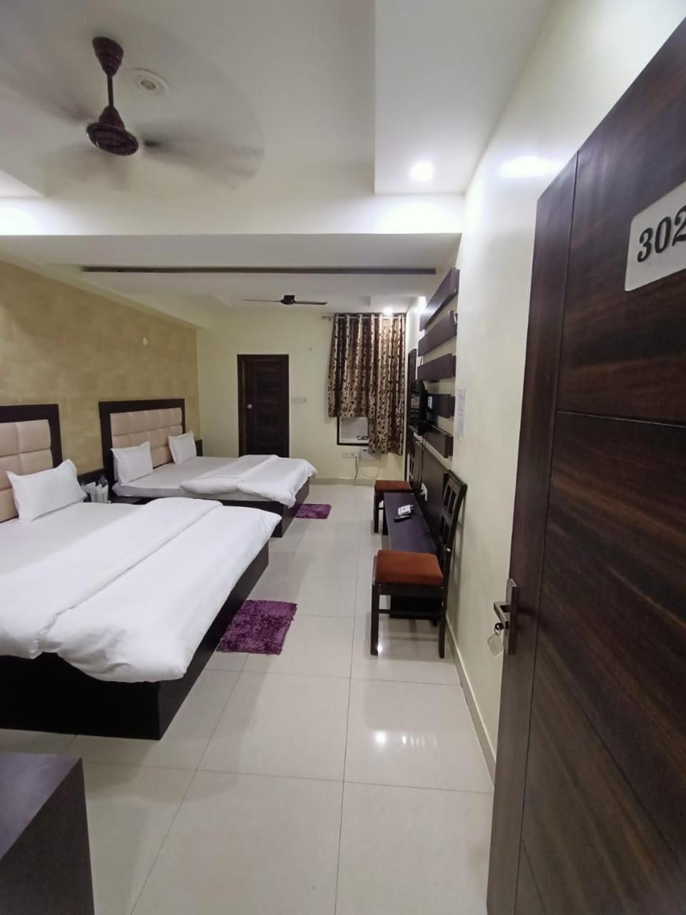 Mng Hotel Heritage Villa Kanpur Exteriör bild