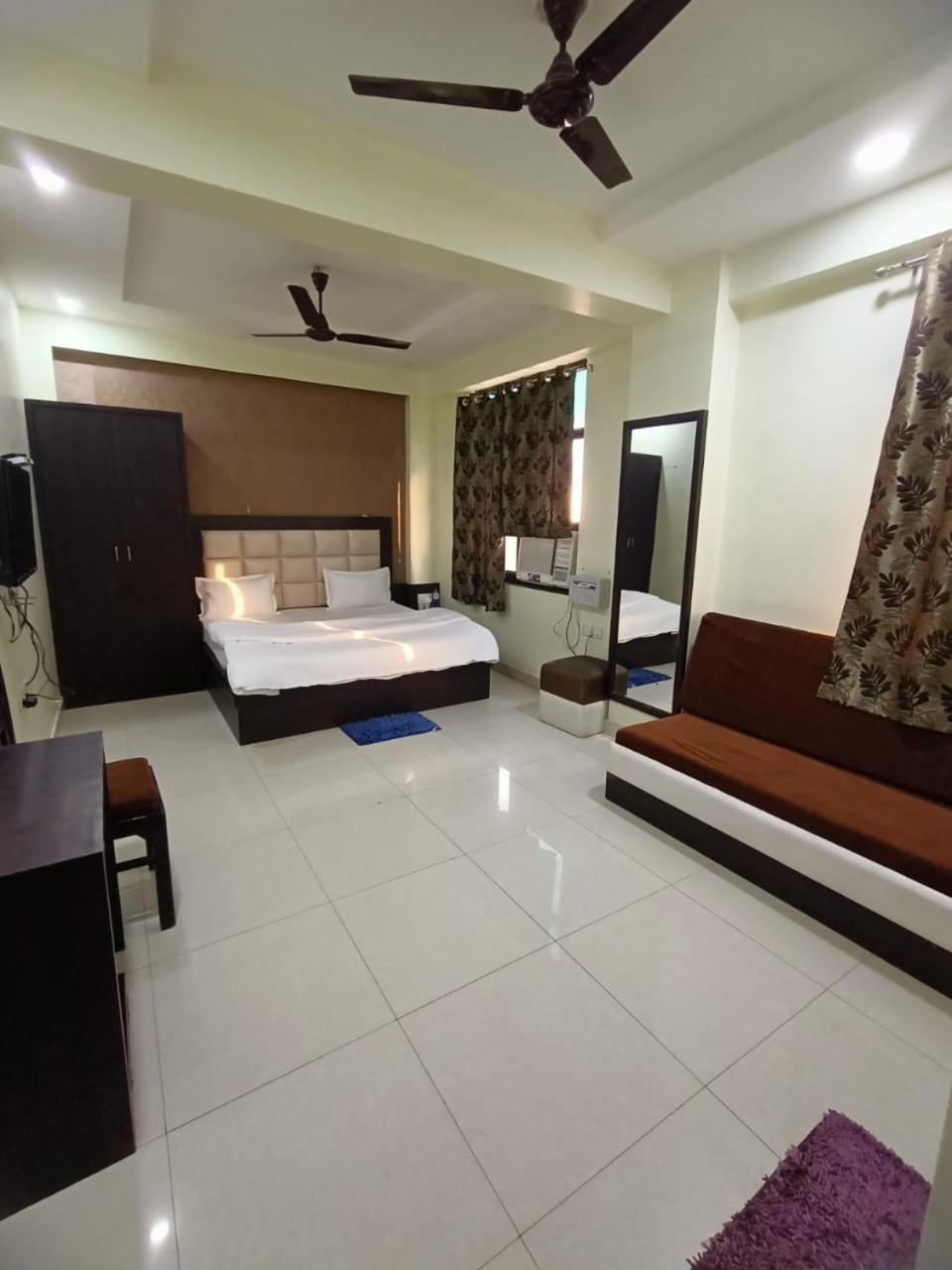 Mng Hotel Heritage Villa Kanpur Exteriör bild
